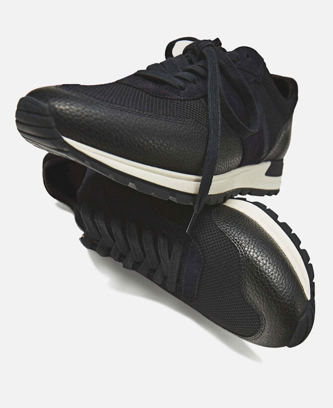 Grained leather trainning sneaker