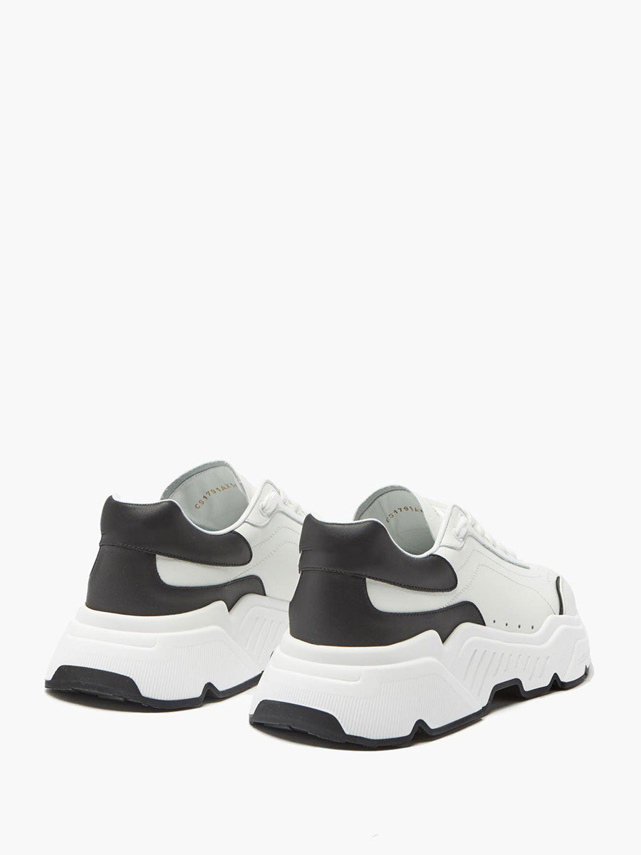 Sport mesh trainer sneaker