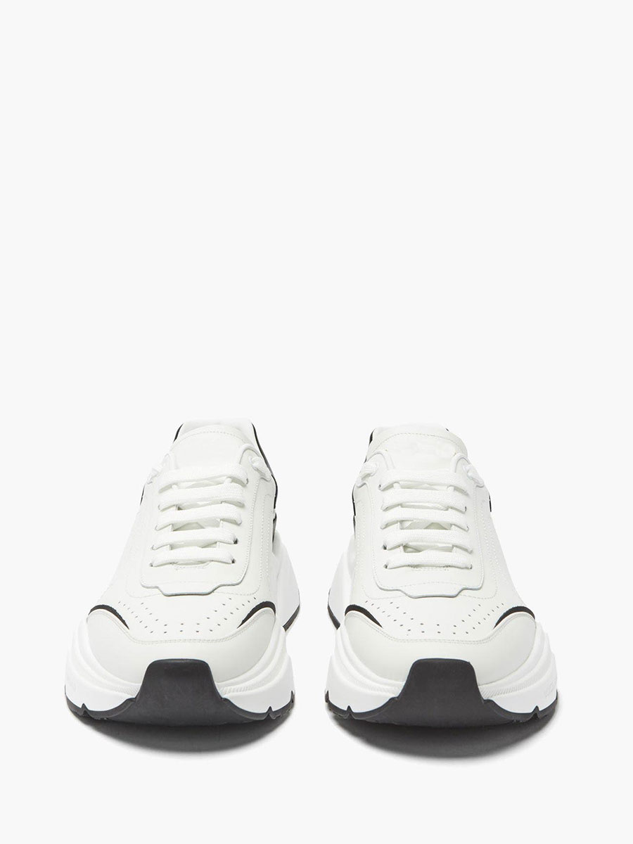 Sport mesh trainer sneaker