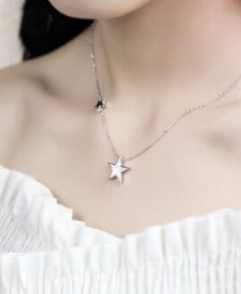 Tiny Star Necklace