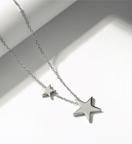 Tiny Star Necklace